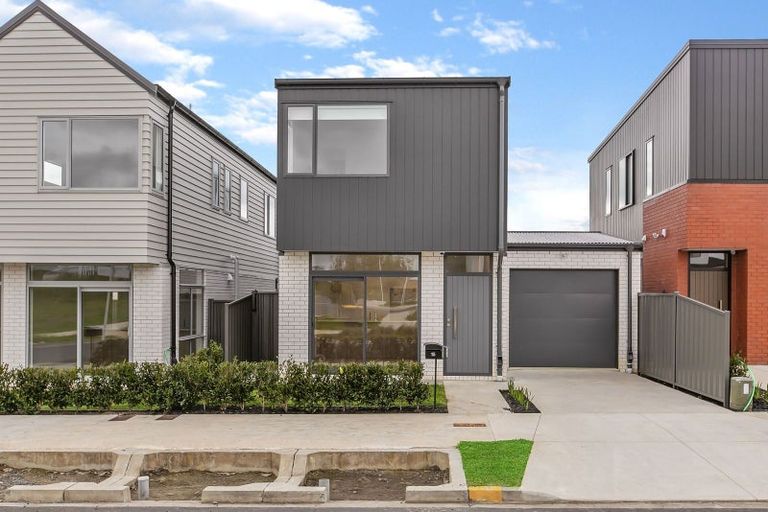 Photo of property in 15 Horomia Road, Karaka, Papakura, 2113