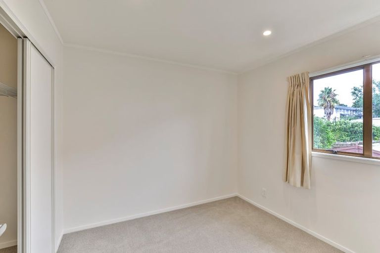 Photo of property in 2/29 Verbena Road, Birkdale, Auckland, 0626