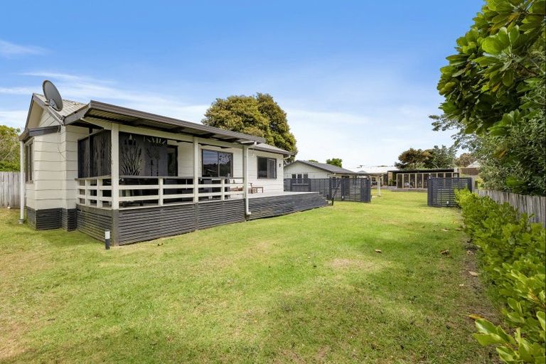 Photo of property in 13 Holiday Crescent, Mangawhai Heads, Mangawhai, 0505
