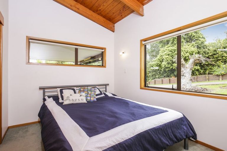 Photo of property in 45 West Lynn Road, Titirangi, Auckland, 0604