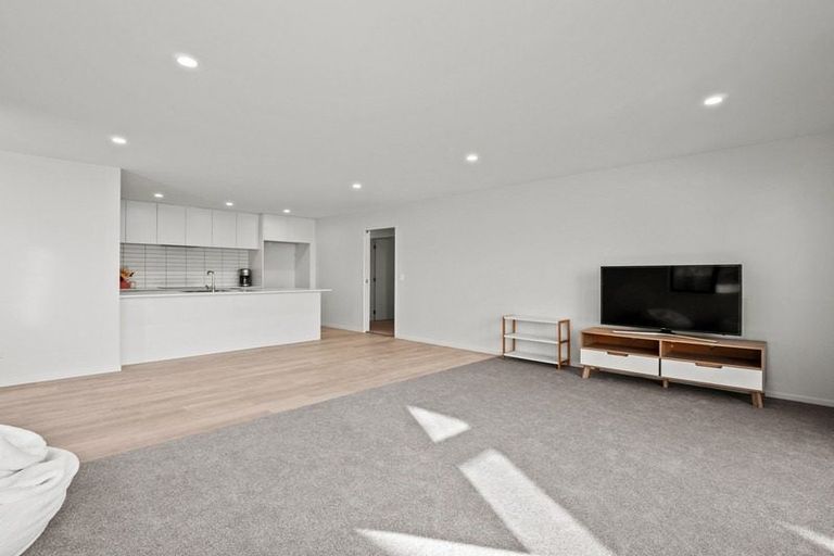 Photo of property in 16 Waterfowl Road, Jacks Point, 9371