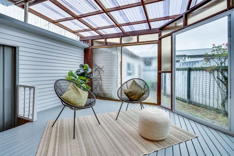 Photo of property in 279 Kennedy Road, Onekawa, Napier, 4110