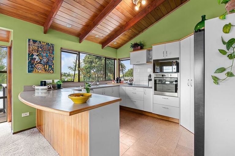 Photo of property in 3b Barrett Street, Westown, New Plymouth, 4310