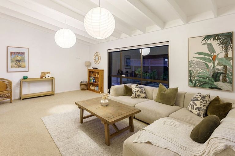 Photo of property in 27 Fincham Road, Raumati Beach, Paraparaumu, 5032