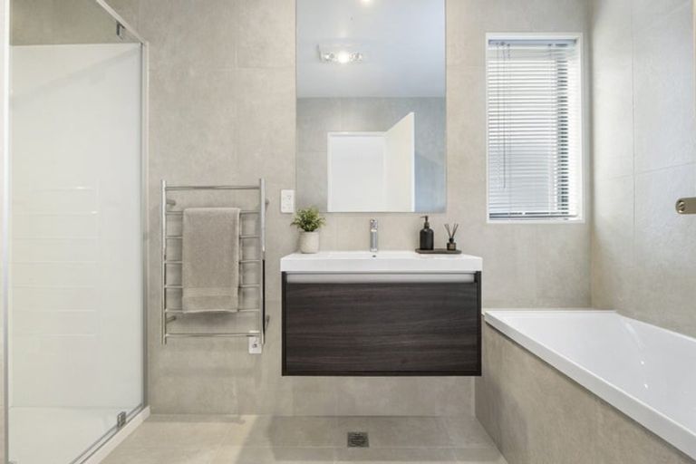 Photo of property in 7 Viridian Avenue, Rosehill, 2113
