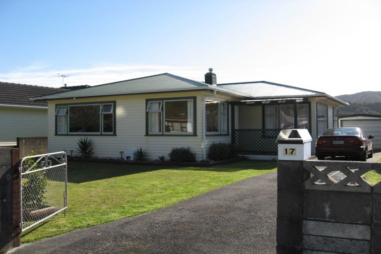 Photo of property in 17 Ruthven Road, Wainuiomata, Lower Hutt, 5014