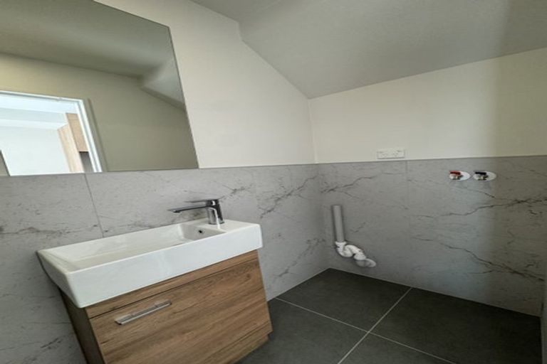 Photo of property in 11 Pipitea Place, Massey, Auckland, 0614