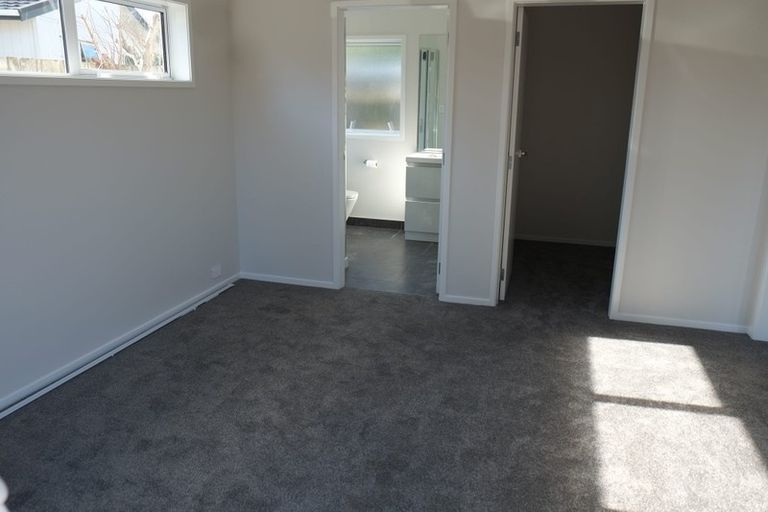 Photo of property in 7b Tawa Street, Waikanae, 5036