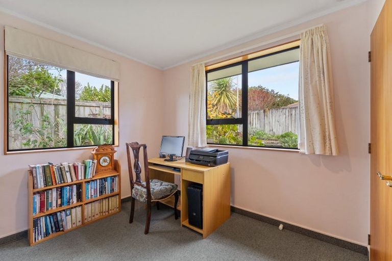 Photo of property in 142 Langdale Avenue, Paraparaumu, 5032