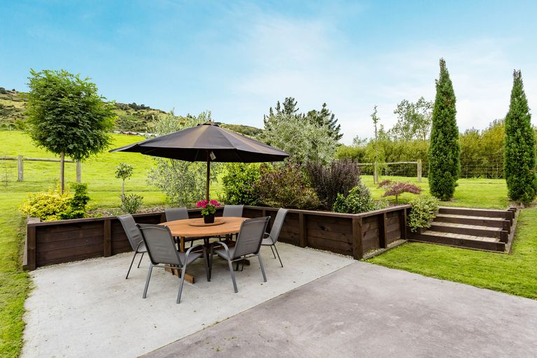 Photo of property in 38 Tara Hills Drive, North Taieri, Mosgiel, 9092