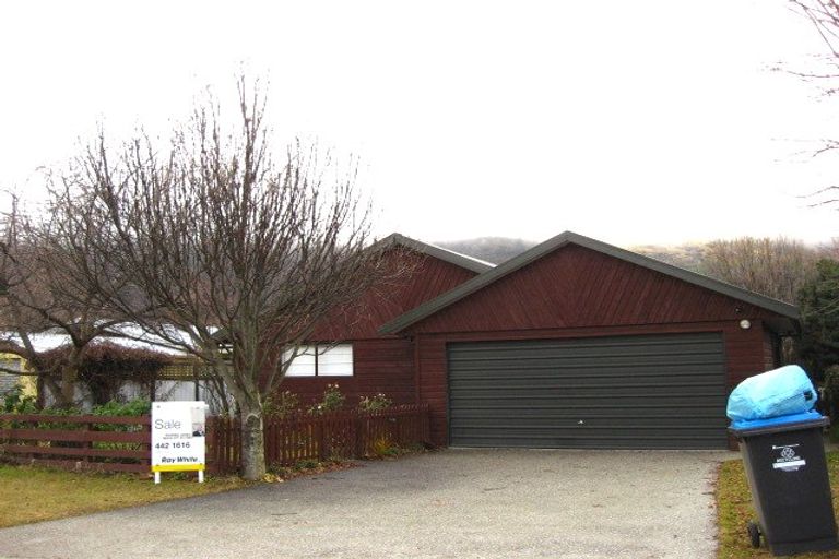 Photo of property in 11 Douglas Avenue, Arrowtown, 9302