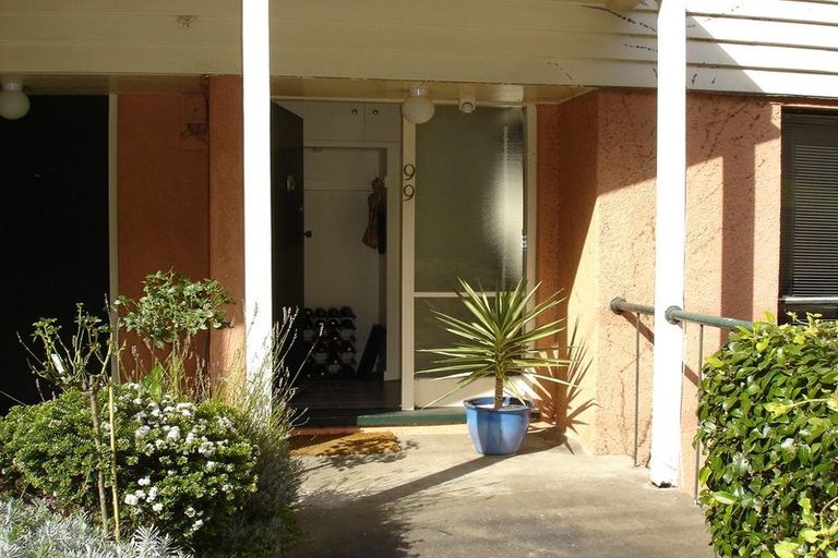 Photo of property in 99 Grant Road, Thorndon, Wellington, 6011