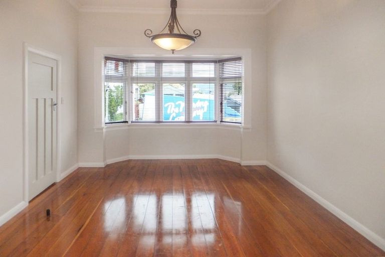 Photo of property in 233 Adelaide Road, Newtown, Wellington, 6021