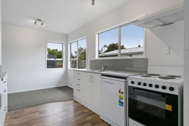 Photo of property in 35 Otupai Street, Two Mile Bay, Taupo, 3330