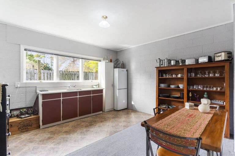 Photo of property in 3 Sea View Terrace, Cockle Bay, Auckland, 2014