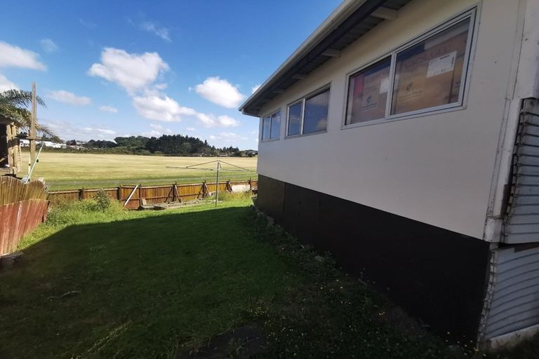 Photo of property in 42 Beaufort Place, Papatoetoe, Auckland, 2025