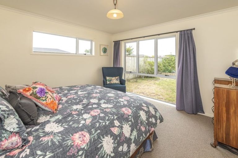 Photo of property in 6 Attrill Place, Tawhero, Whanganui, 4501