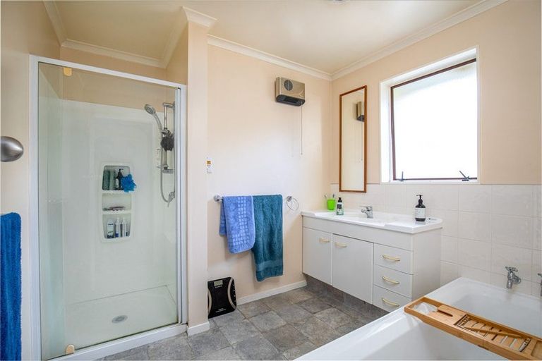 Photo of property in 70 Aronui Road, Bridge Hill, Alexandra, 9320