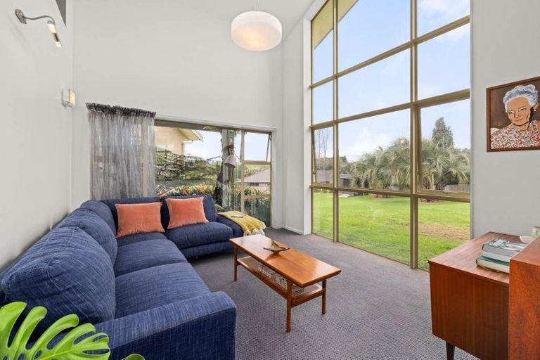 Photo of property in 17 Riddell Road, Kerikeri, 0230