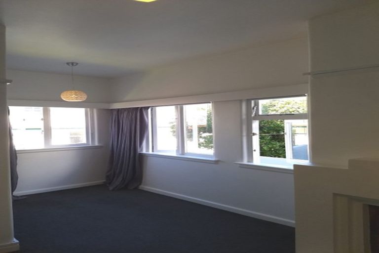 Photo of property in Hobson Flats, 8/1 Hobson Street, Pipitea, Wellington, 6011