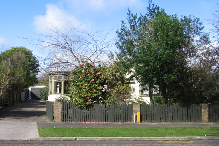 Photo of property in 23 Miro Street, Takaro, Palmerston North, 4410