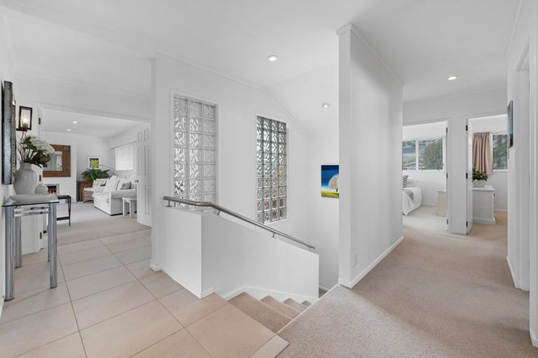 Photo of property in 3 Copperfield Terrace, Mellons Bay, Auckland, 2014