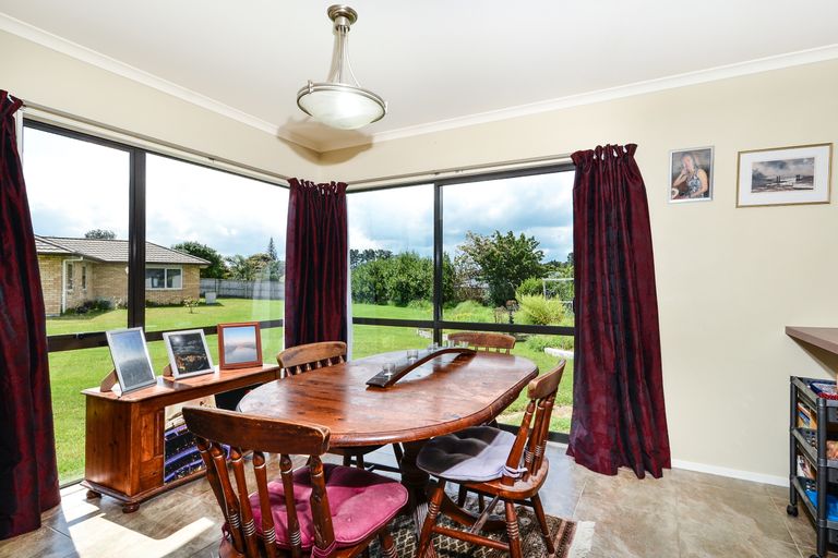 Photo of property in 50 Omana Avenue, Shelly Beach, Helensville, 0874