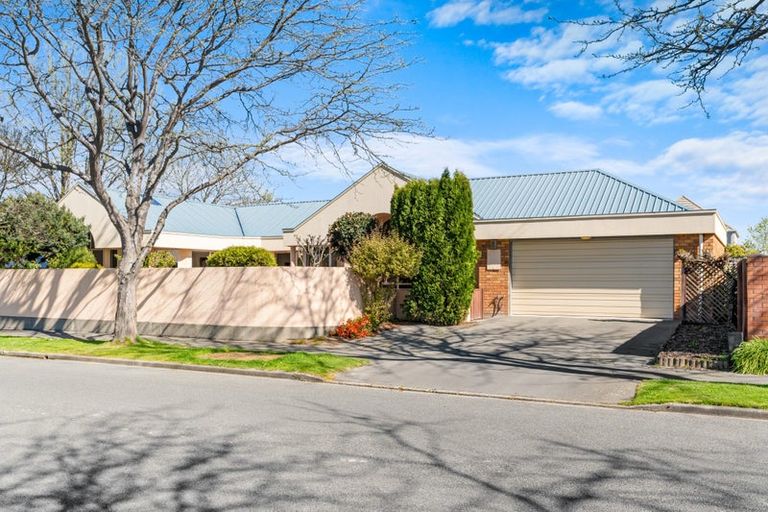 Photo of property in 158 Hawthornden Road, Avonhead, Christchurch, 8042