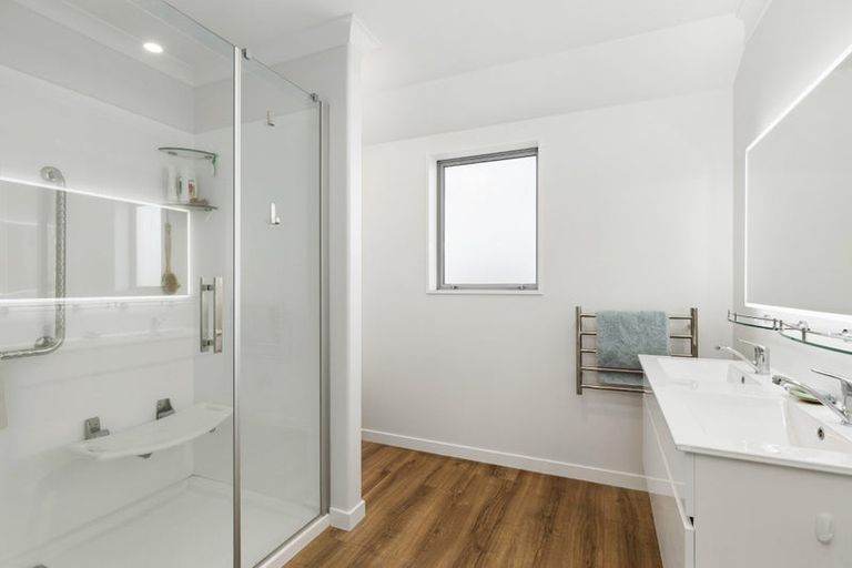 Photo of property in 18 Rose Manor Drive, Springlands, Blenheim, 7201