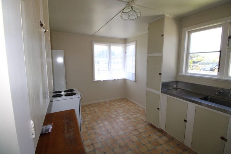 Photo of property in 34 Norbiton Road, Foxton, 4814