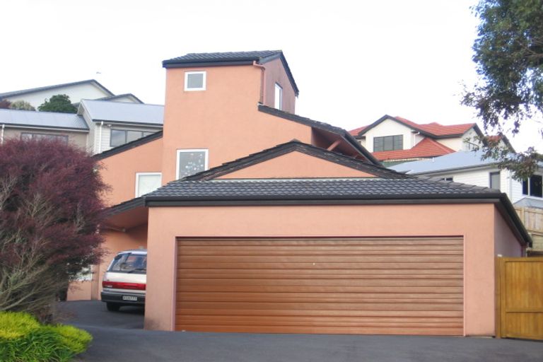 Photo of property in 19 Myers Grove, Churton Park, Wellington, 6037