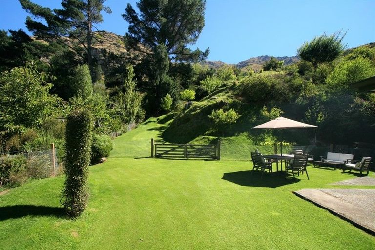 Photo of property in 11 Mcchesney Road, Arthurs Point, Queenstown, 9371