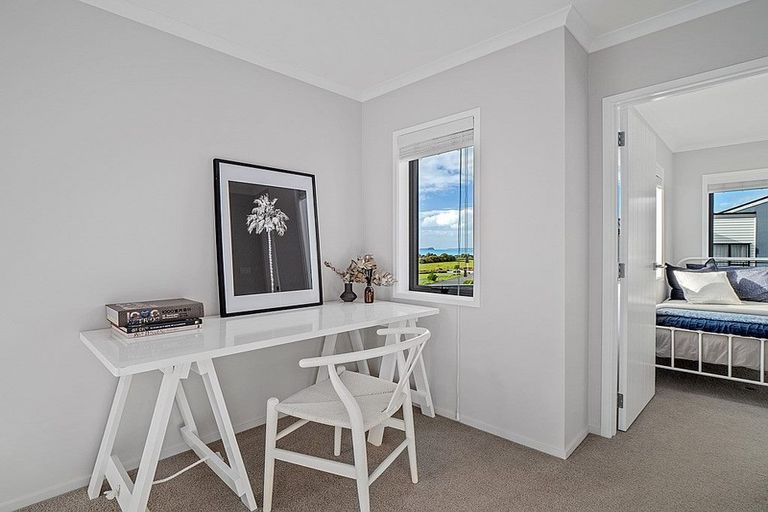 Photo of property in 79 Te Oneroa Way, Long Bay, Auckland, 0630