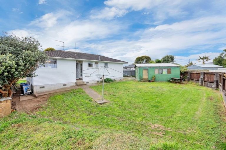 Photo of property in 12 Almond Place, Mount Wellington, Auckland, 1060