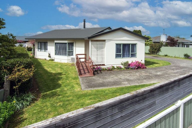 Photo of property in 228 High Street North, Carterton, 5713