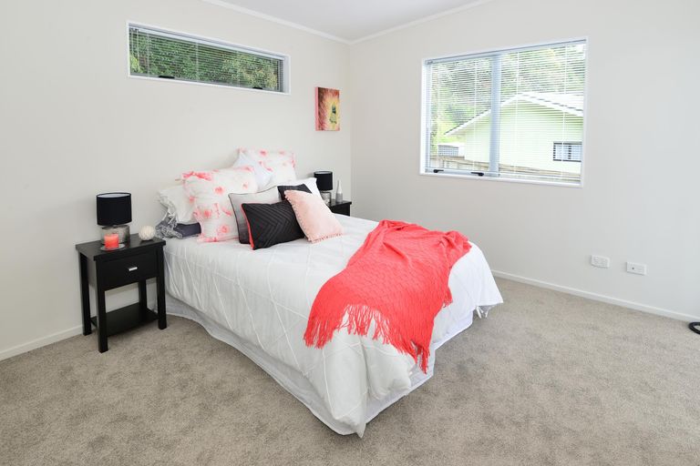 Photo of property in 3 Waiwera Place, Waiwera, Orewa, 0994