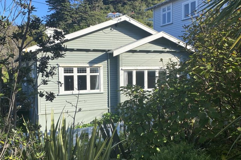 Photo of property in 23 Medway Street, Island Bay, Wellington, 6023