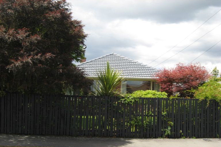 Photo of property in 16 Everest Street, Burnside, Christchurch, 8053