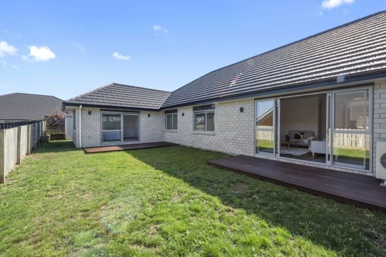 Photo of property in 11 Castleton Way, Flagstaff, Hamilton, 3210