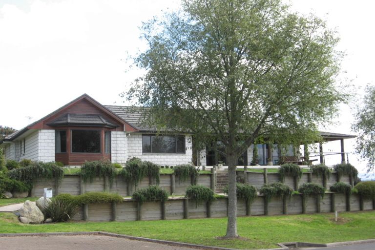 Photo of property in 15 La Cumbre Close, Bethlehem, Tauranga, 3110