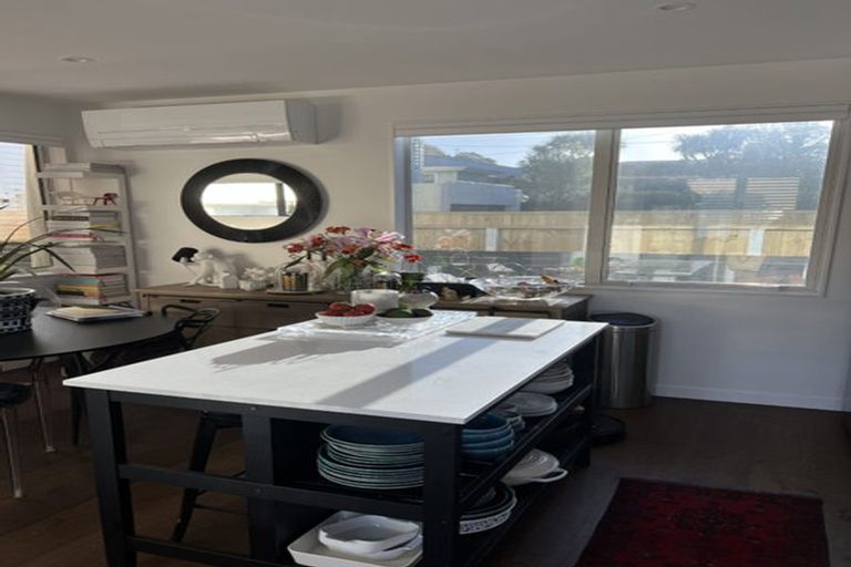 Photo of property in 1/50 Friend Street, Karori, Wellington, 6012