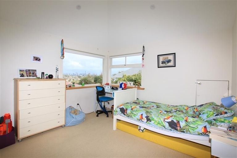 Photo of property in 1/43 Williamson Avenue, Belmont, Auckland, 0622