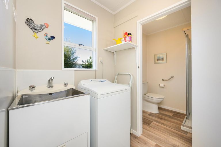 Photo of property in 9 Drury Street, Cloverlea, Palmerston North, 4412