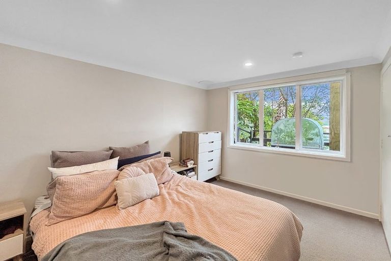 Photo of property in 49 Pembroke Road, Northland, Wellington, 6012