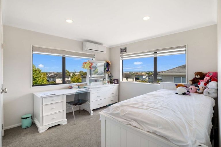 Photo of property in 35 Amaretto Avenue, Flat Bush, Auckland, 2019