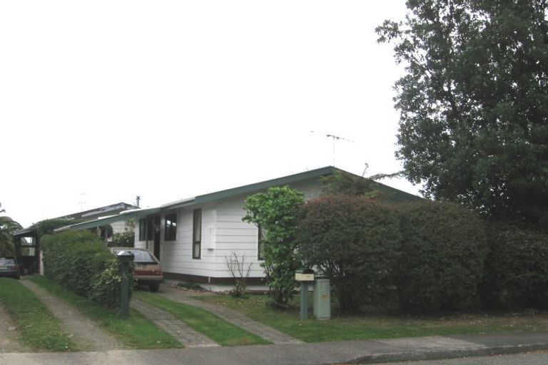 Photo of property in 24b He Awa Crescent, Waikanae, 5036