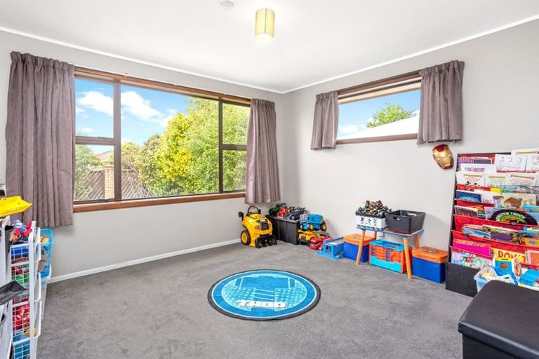 Photo of property in 7 Kuaka Crescent, Bromley, Christchurch, 8062