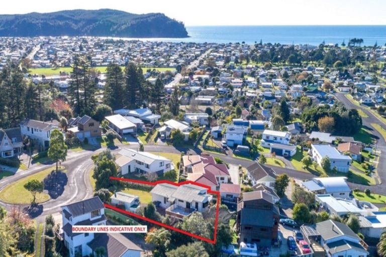 Photo of property in 106 Chevron Crescent, Whangamata, 3620