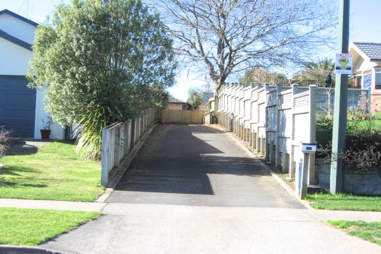 Photo of property in 18 Caversham Drive, Rototuna, Hamilton, 3210