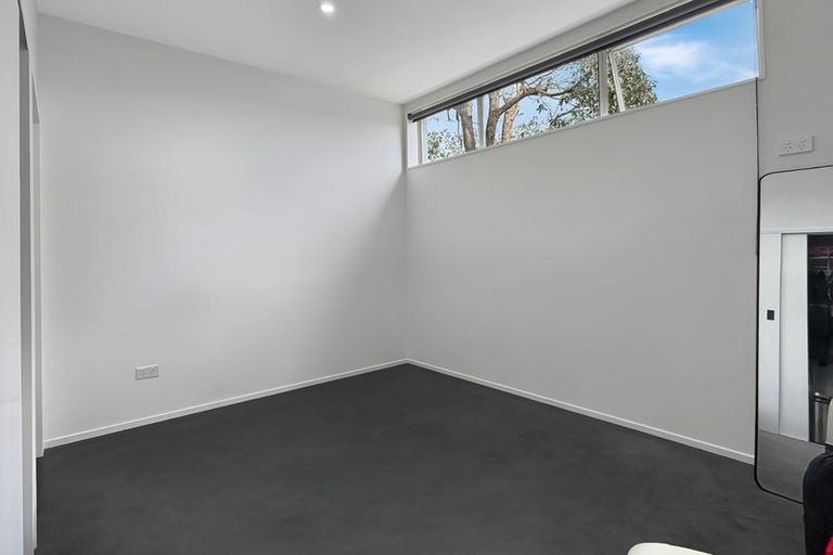 Photo of property in 355 Oxford Street, Levin, 5510